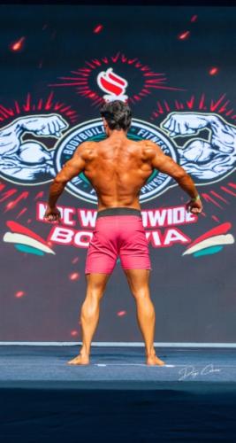 BOLIVIA-MUSCLESHOW-0011